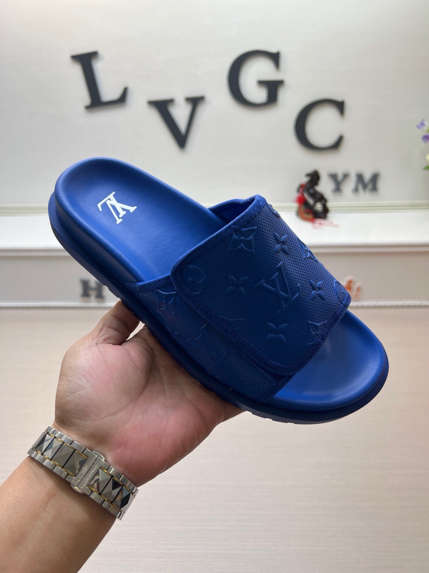 5WE253Z Popular Slippers