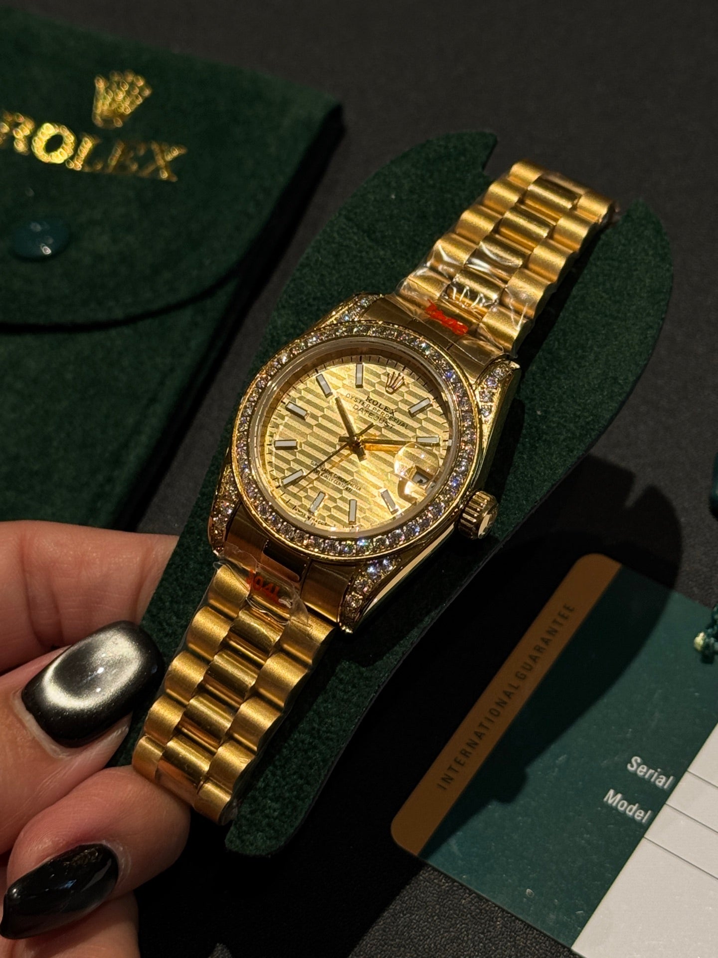 136RL15L Popular Watches