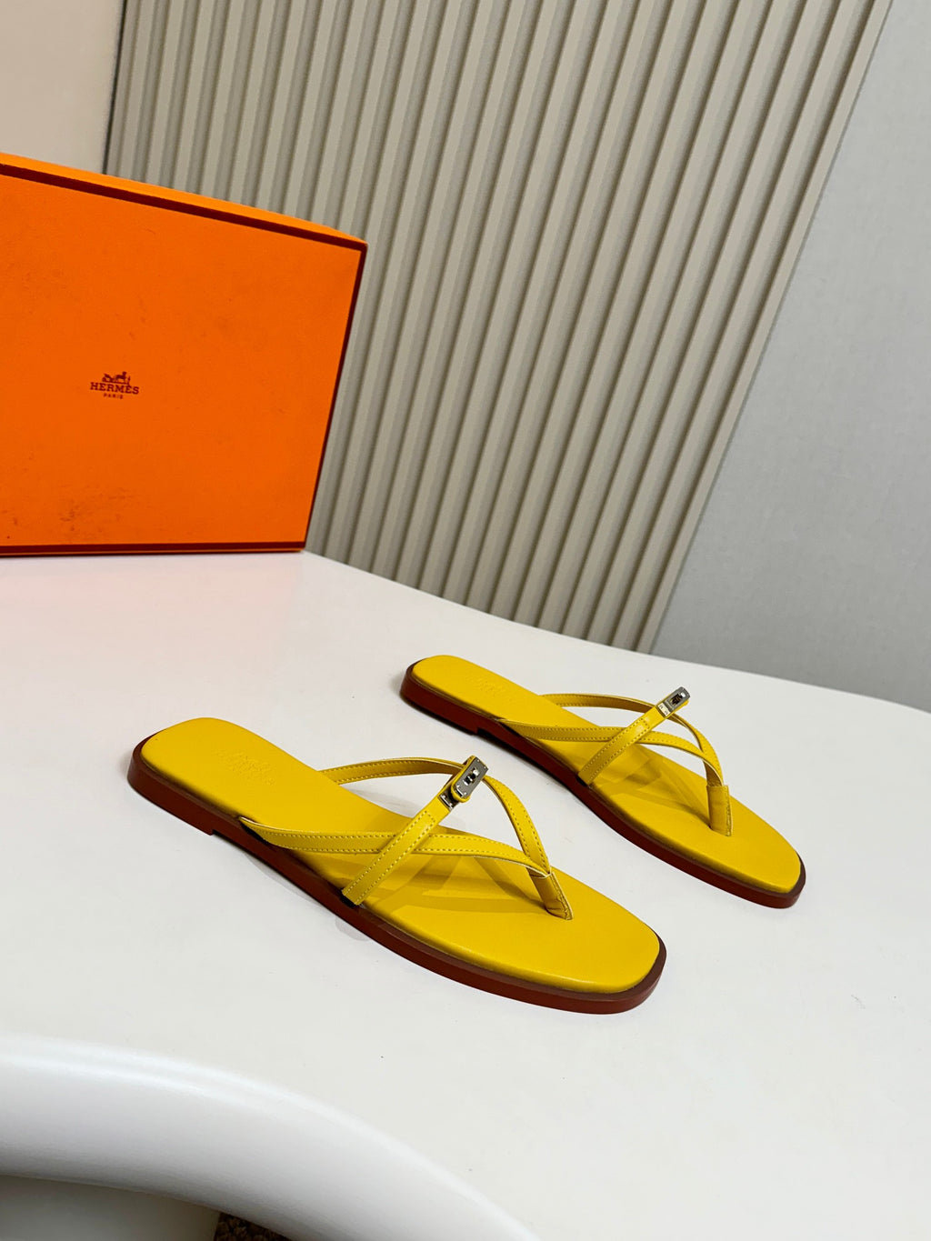 Z2X66H8 Popular high-quality leather Shoes