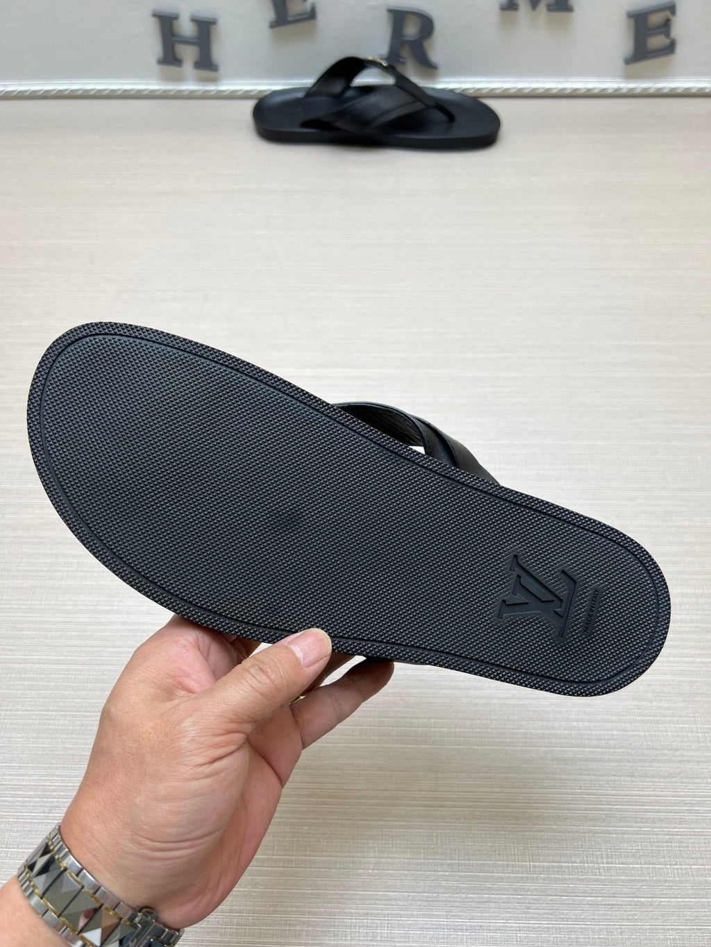 54E86Z Popular slippers