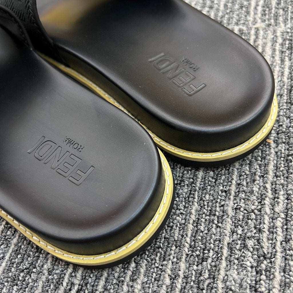 5XF105Z Popular Slippers