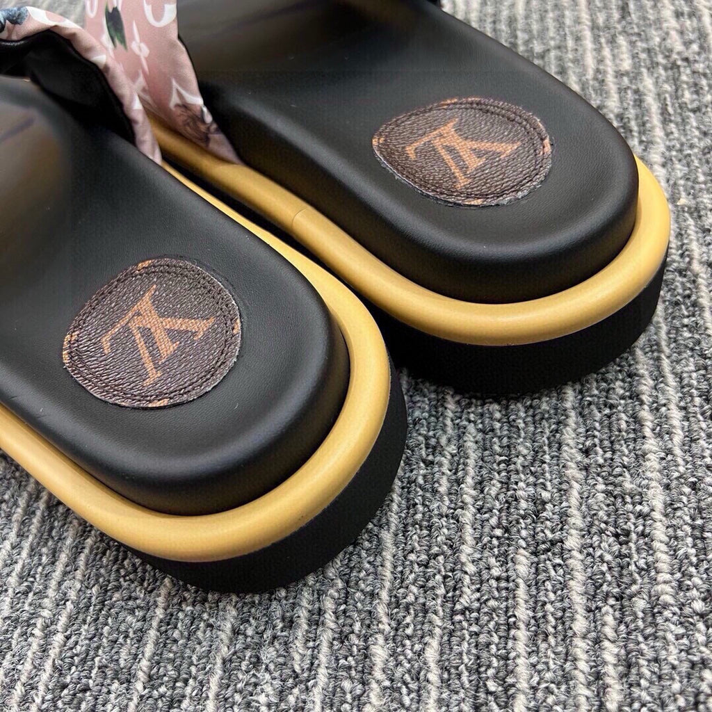 5QE12Z Popular Slippers