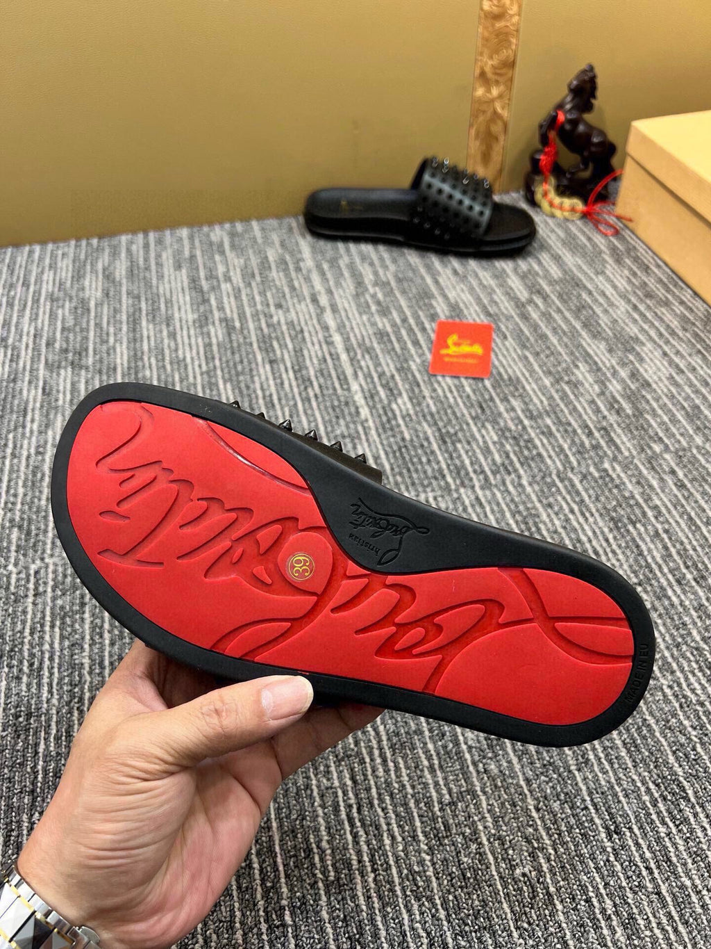54A126Z Popular slippers