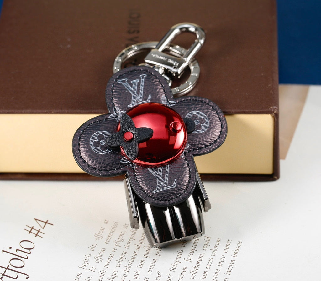 336BE15A Popular bag 's charms accessories