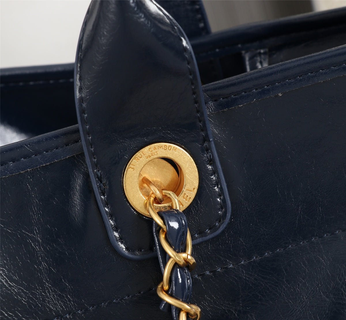 2XE349B Popular    leather bag 