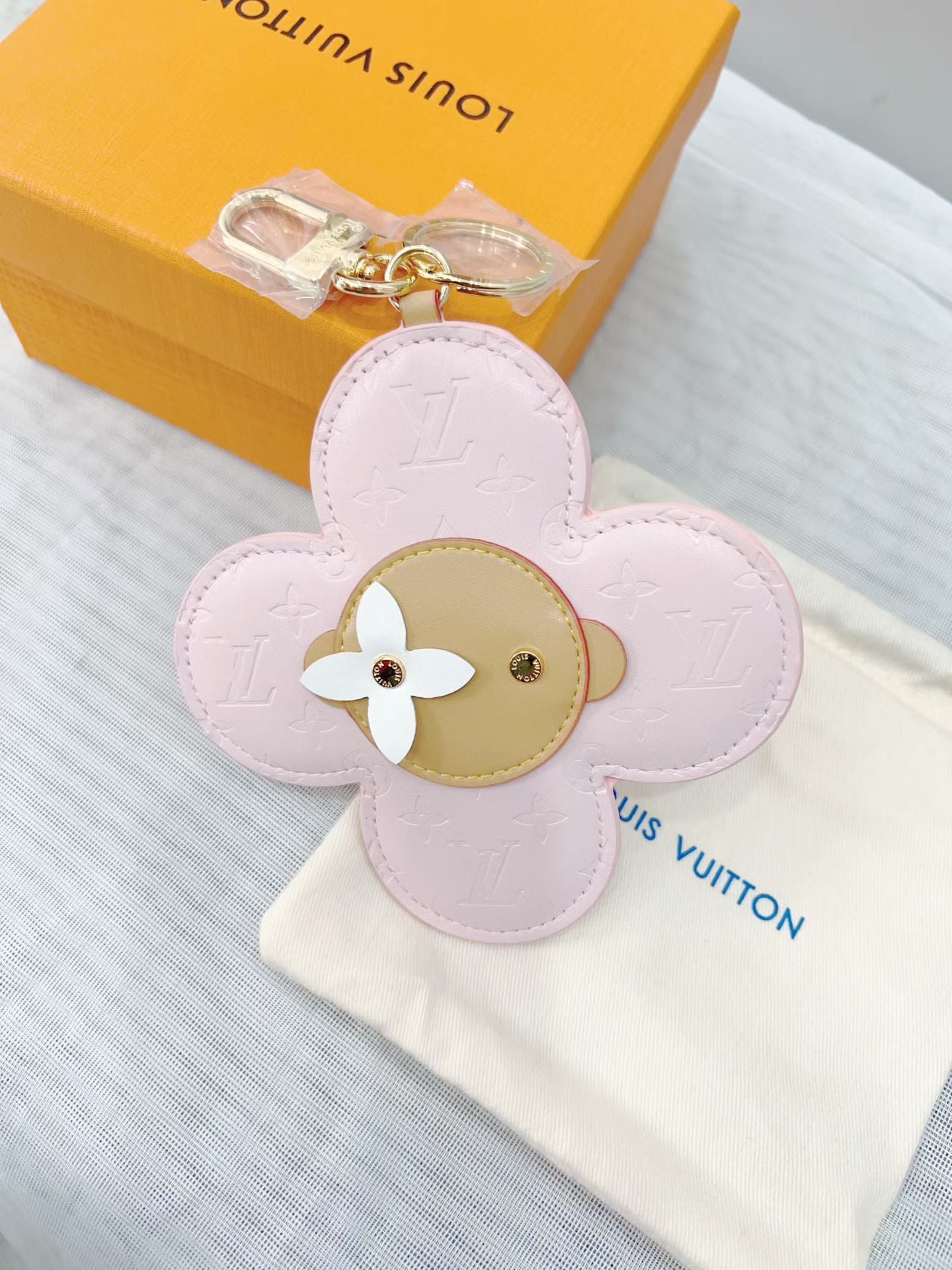346RE37A Popular bag 's charms accessories