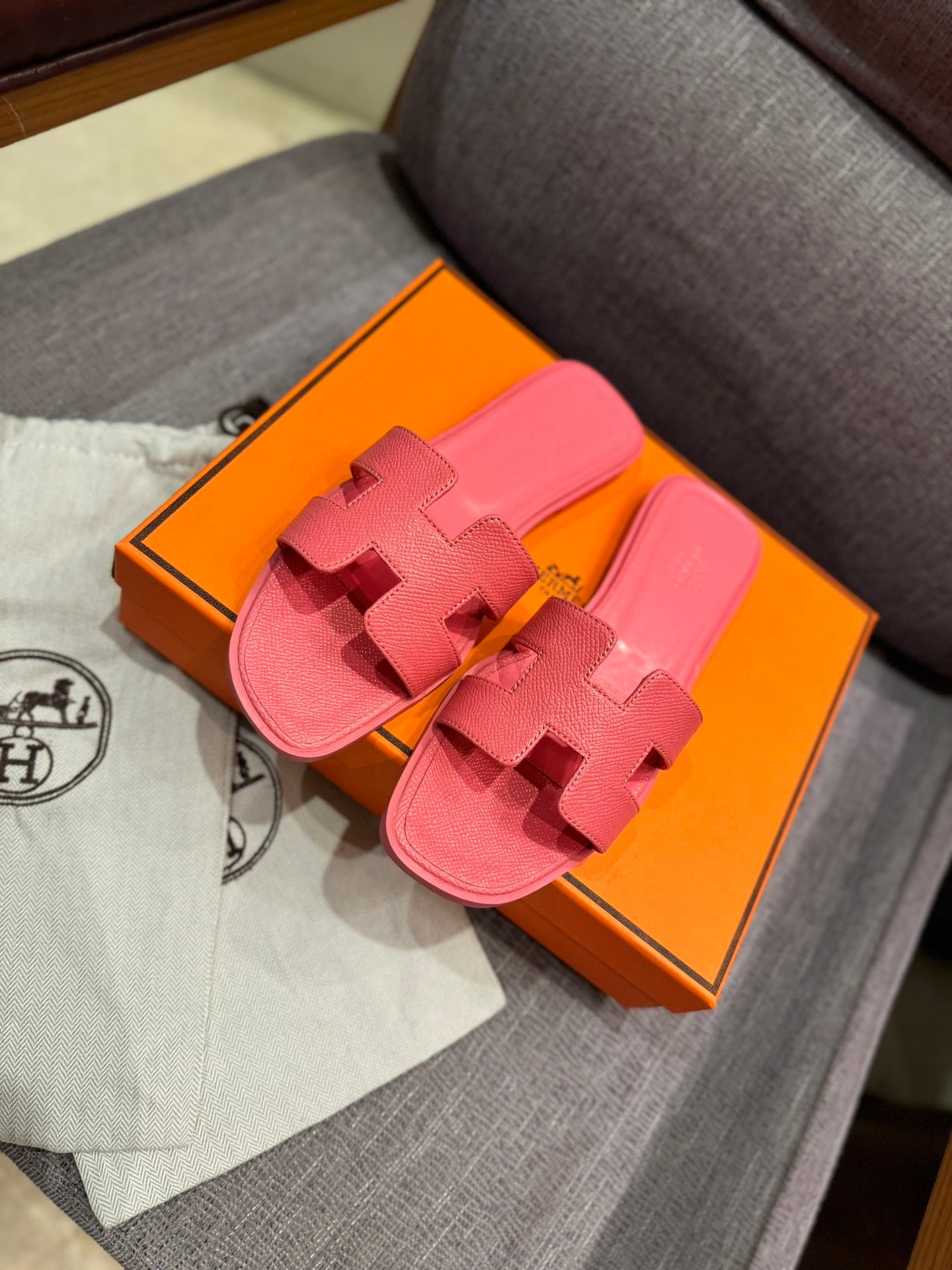 1ZH235Z Popular Slippers