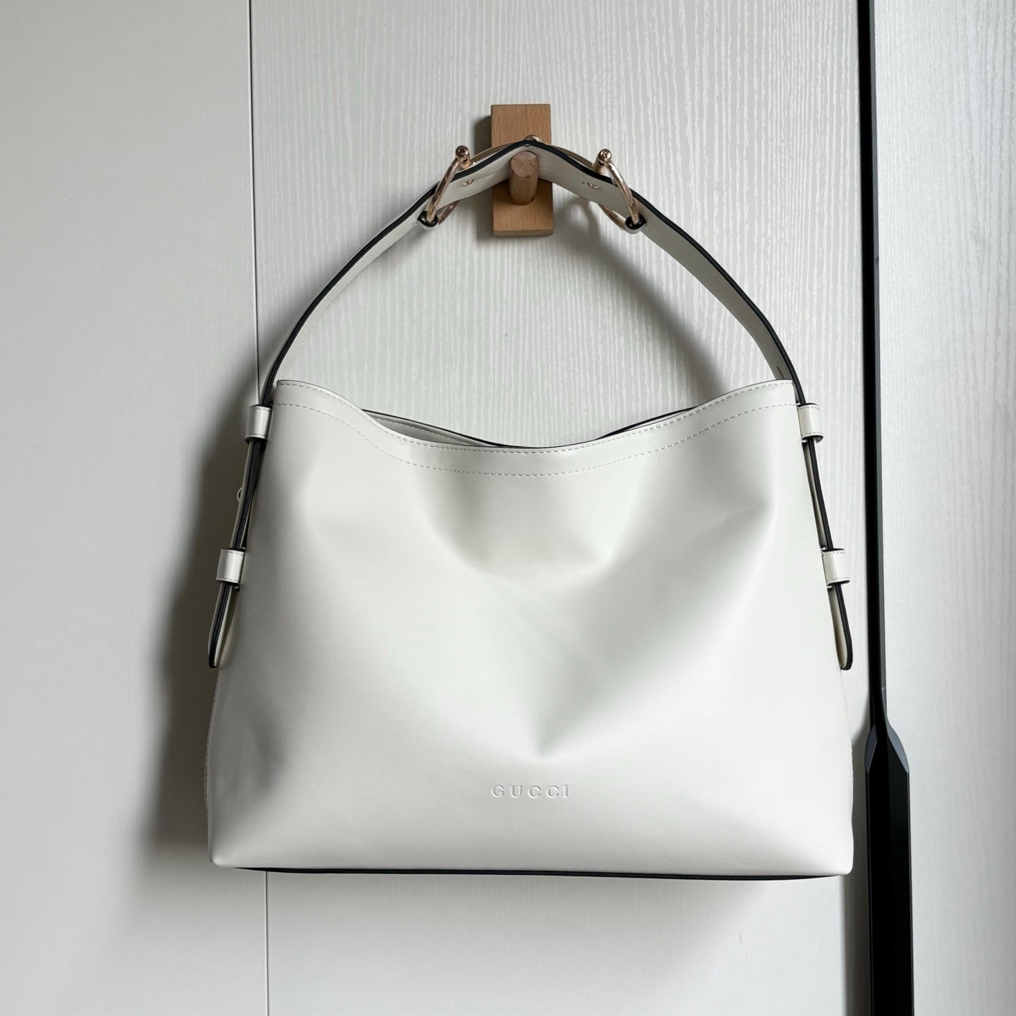 136PC56B Popular leather bag