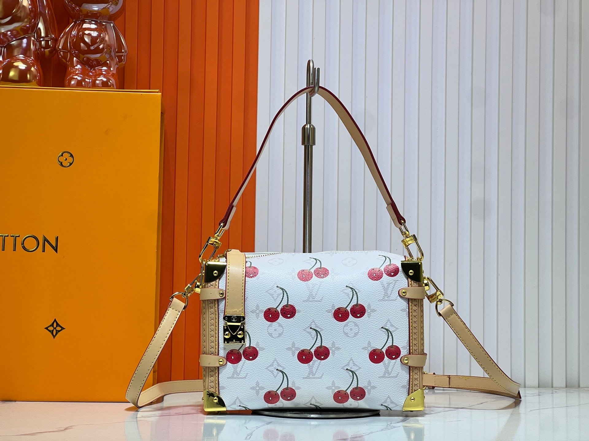 155NE18B Popular    leather bag
