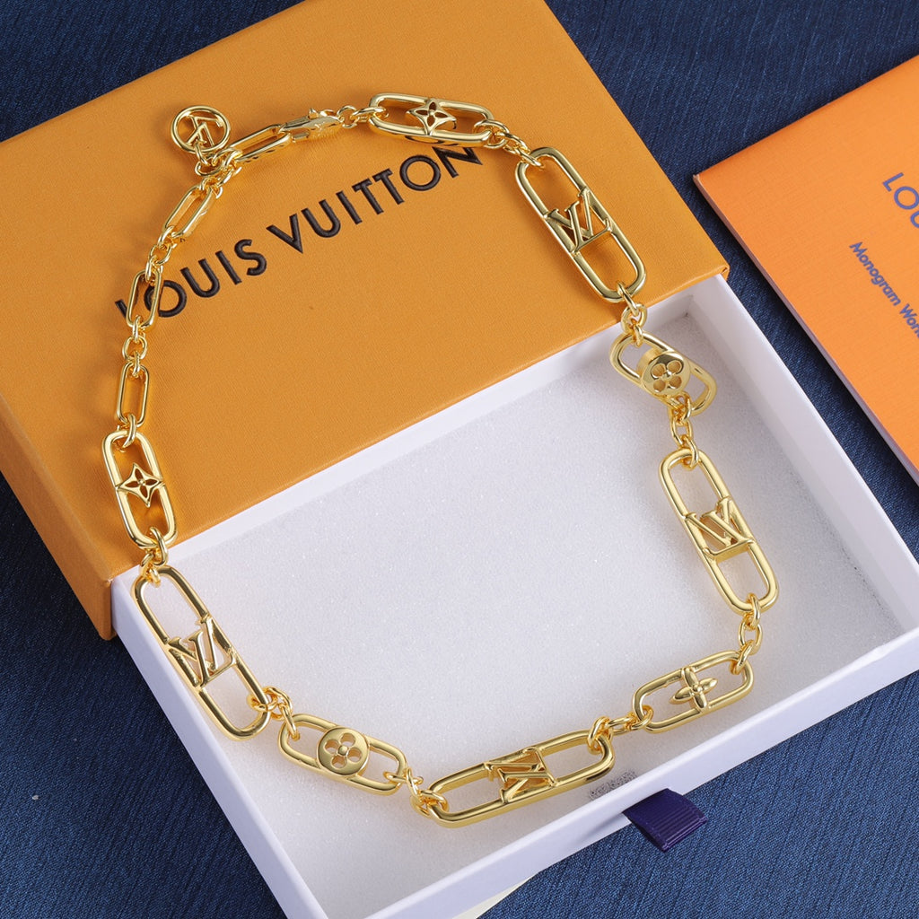175R35X Popular    Necklaces