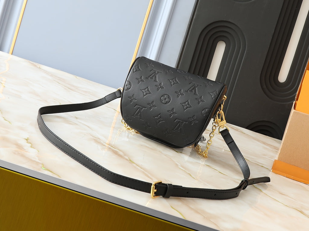155NE59B Popular   leather bag