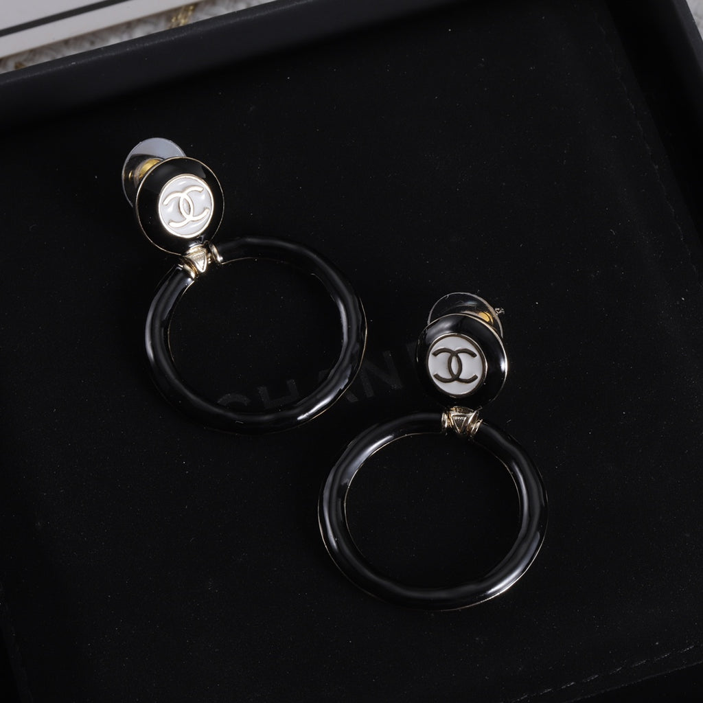 14C307E Popular Earrings