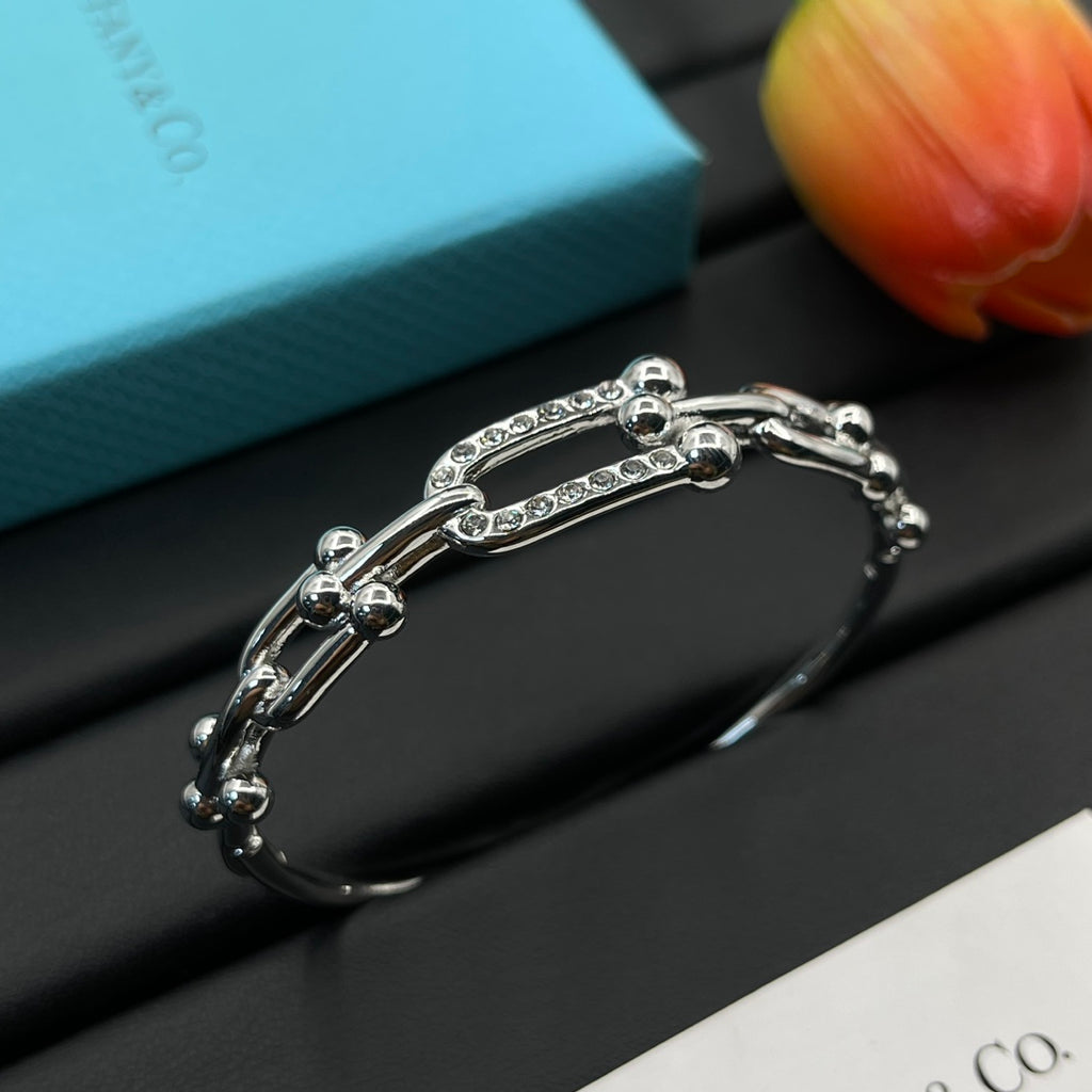 136NT87K Popular Bracelets
