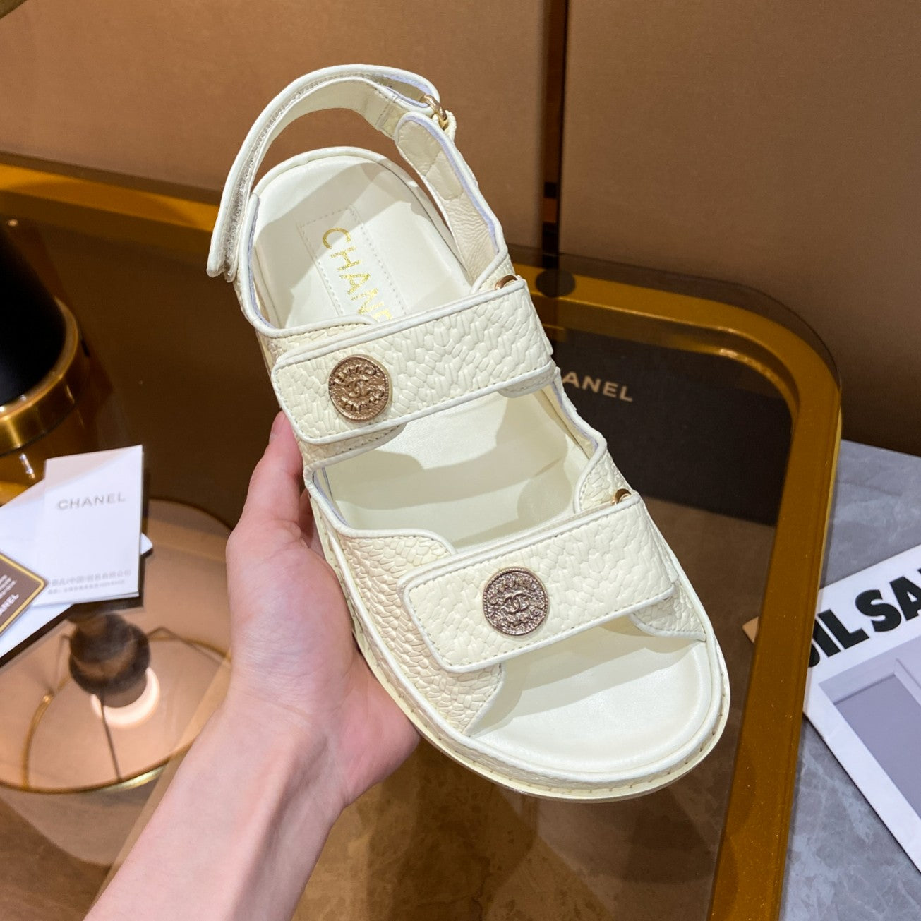255QC49Z Popular leather shoes