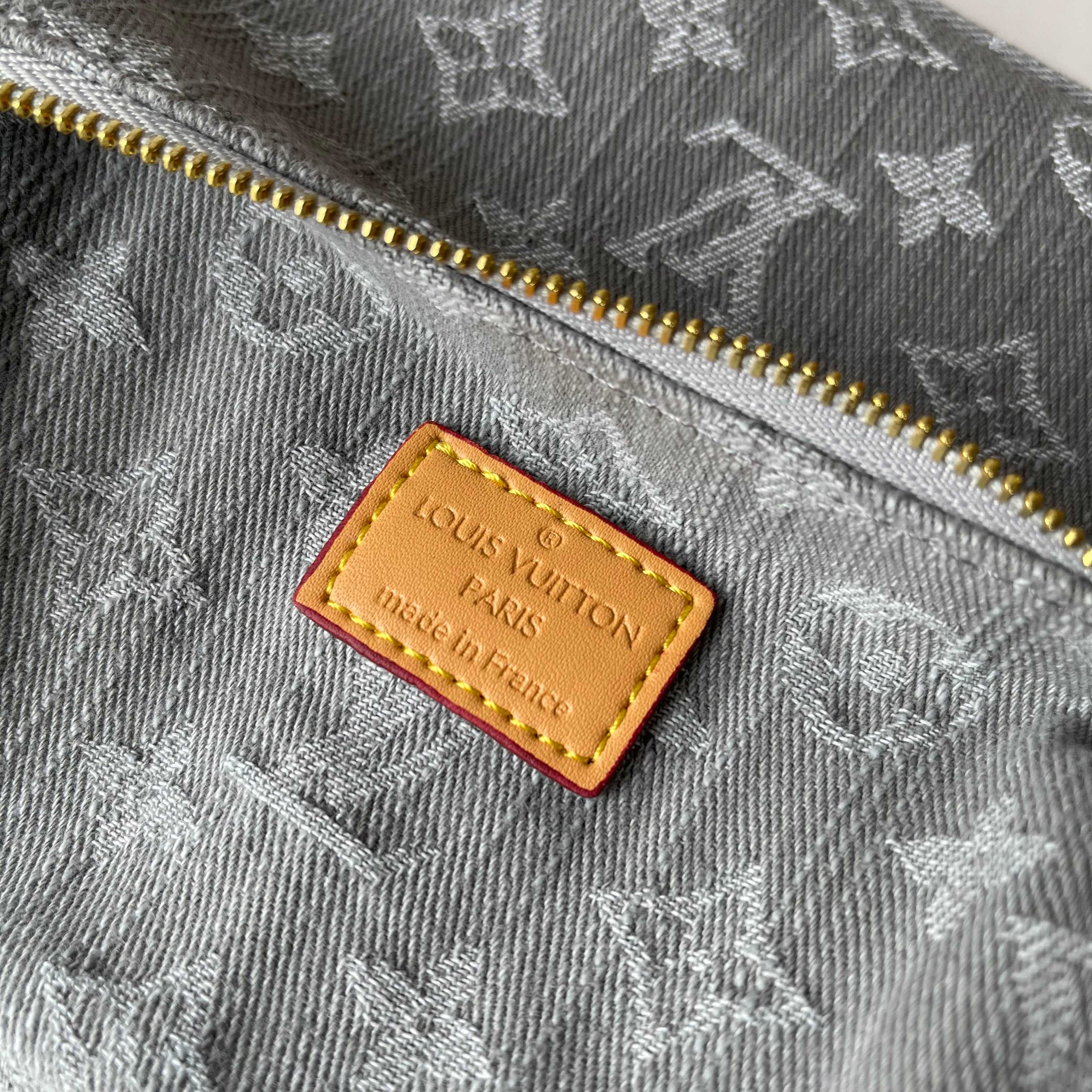 15RE30B Popular   bag
