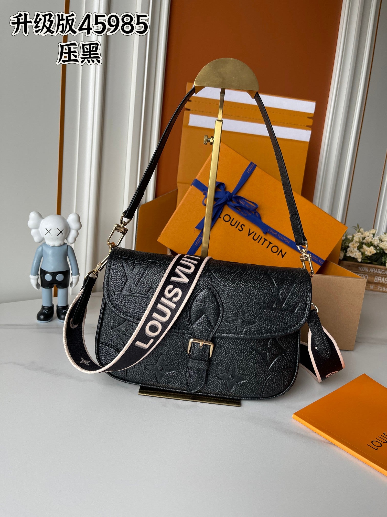 136PE38B Popular leather bag