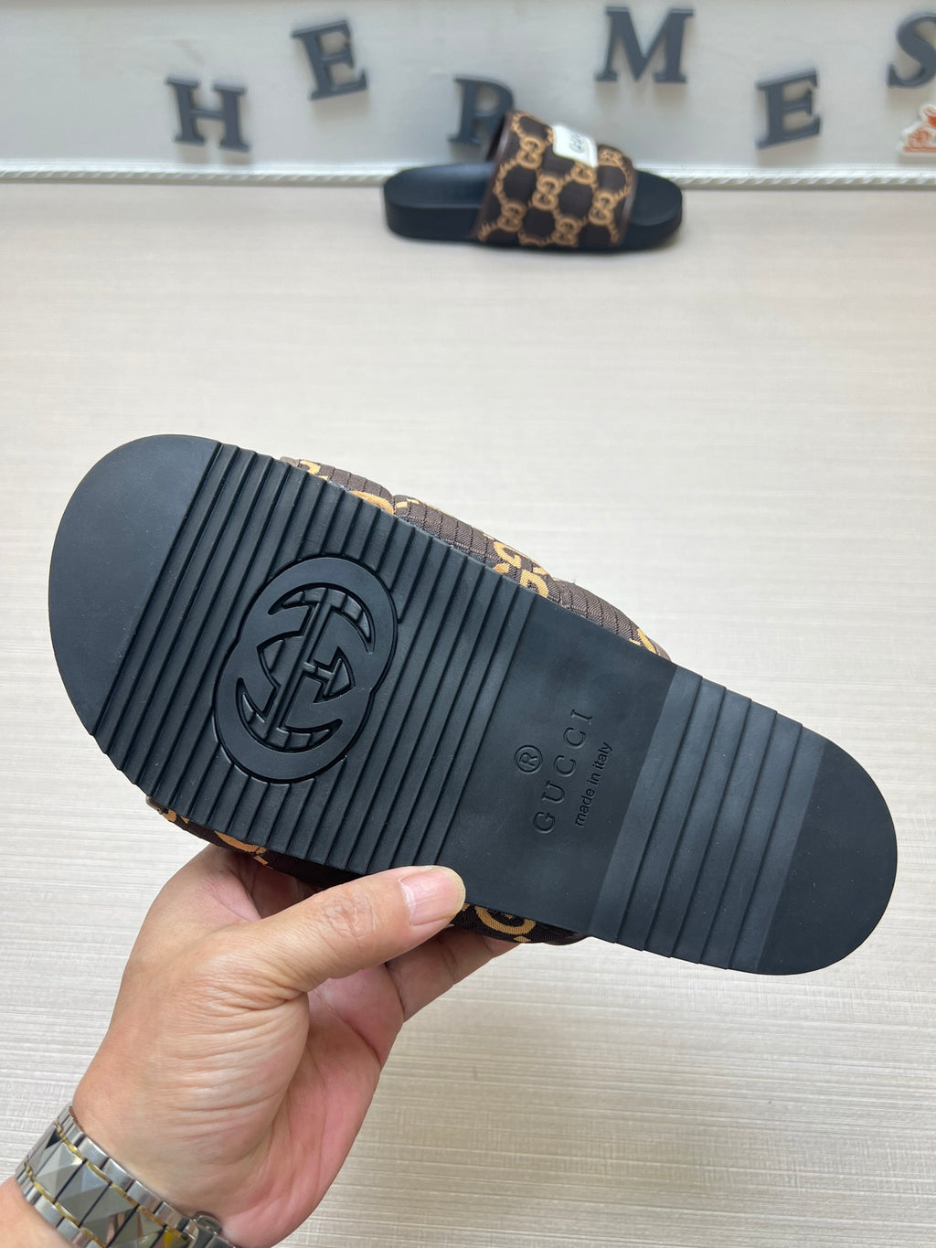 54B49Z Popular slippers