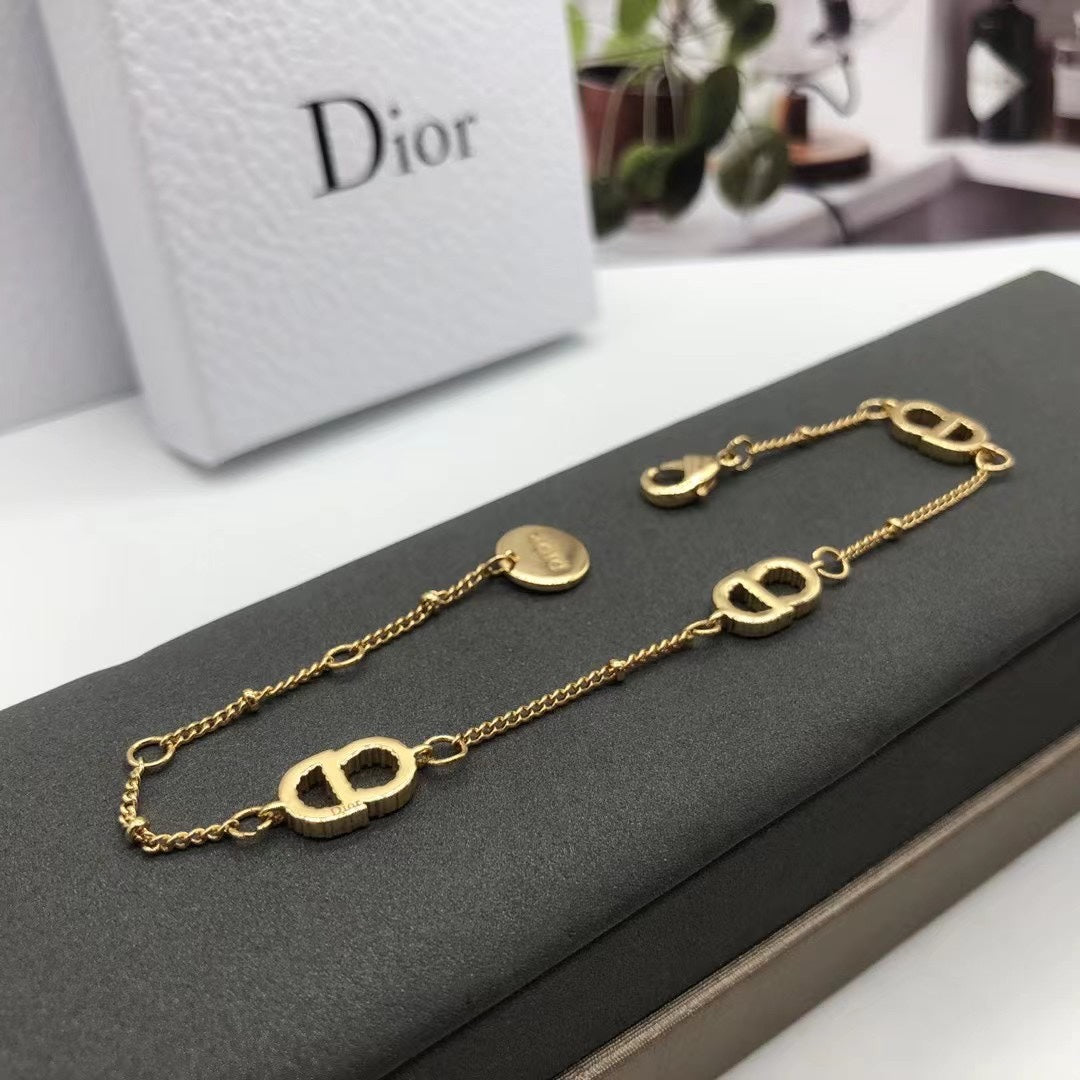 14D402K  Popular Bracelets