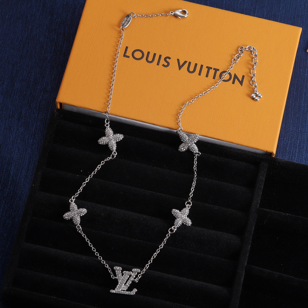 14E386X  Popular   Necklaces