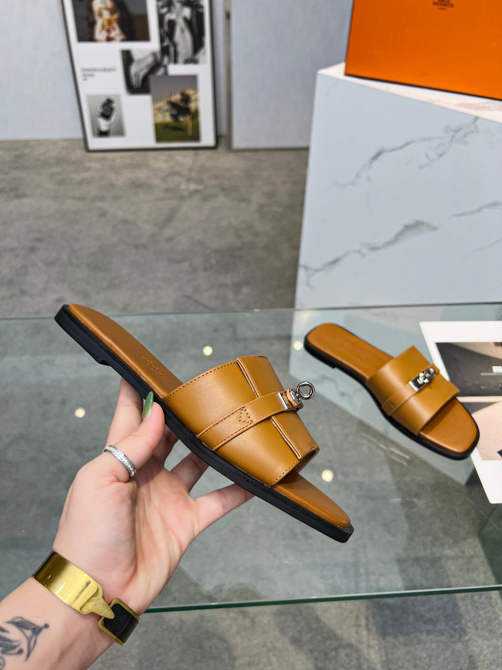 Z2X66H3 Popular high-quality leather Shoes