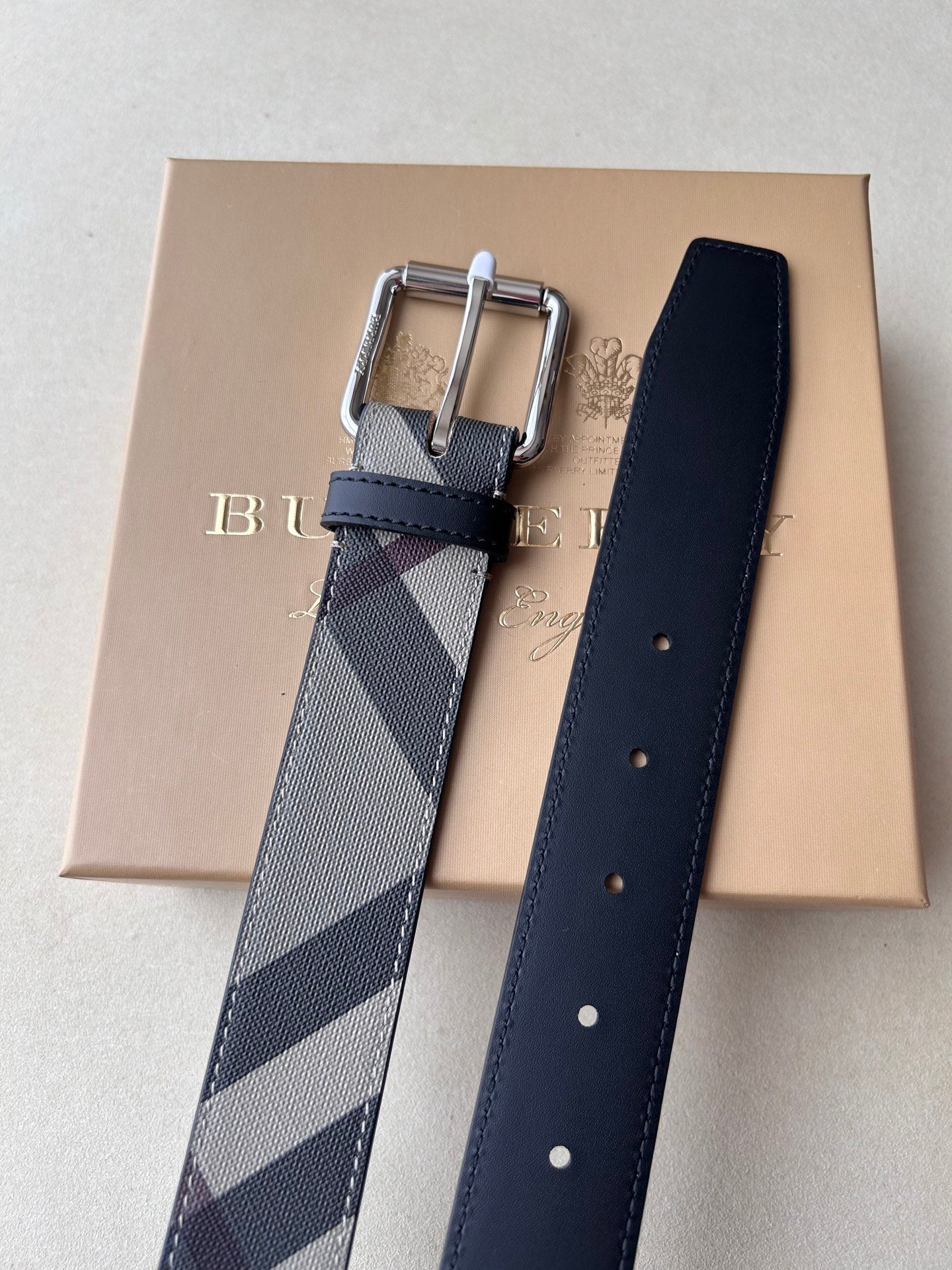 1115QR8P Popular High quality belt With full package