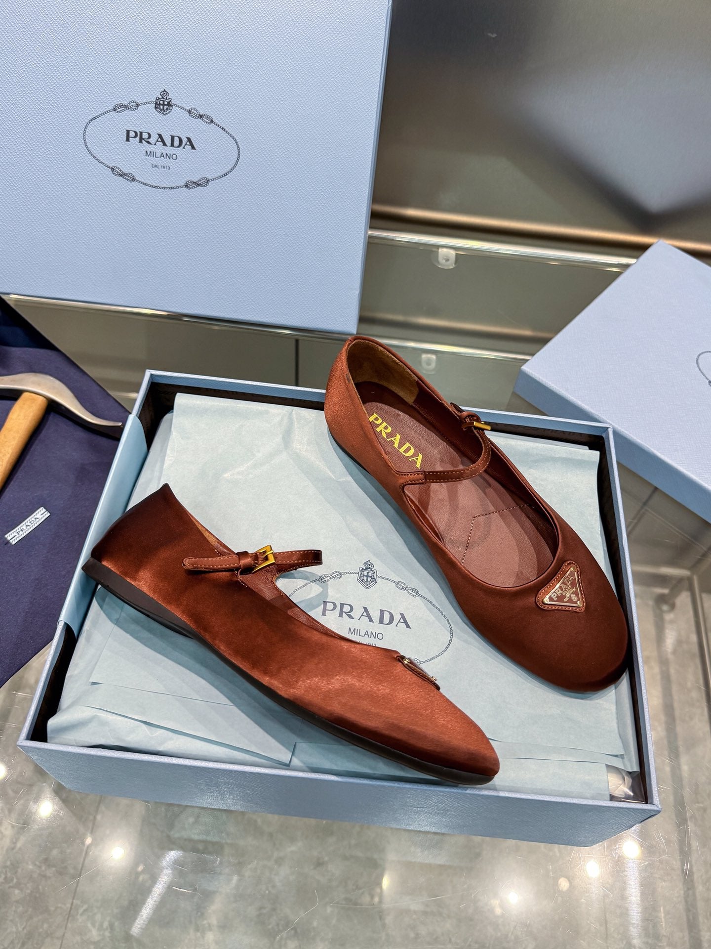 2105QP381Z Popular high-quality Shoes