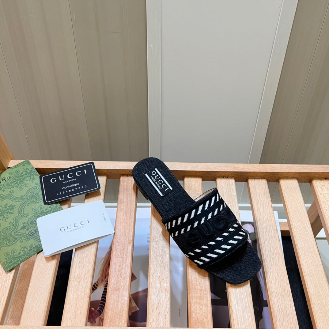 14B6Z Popular Slippers