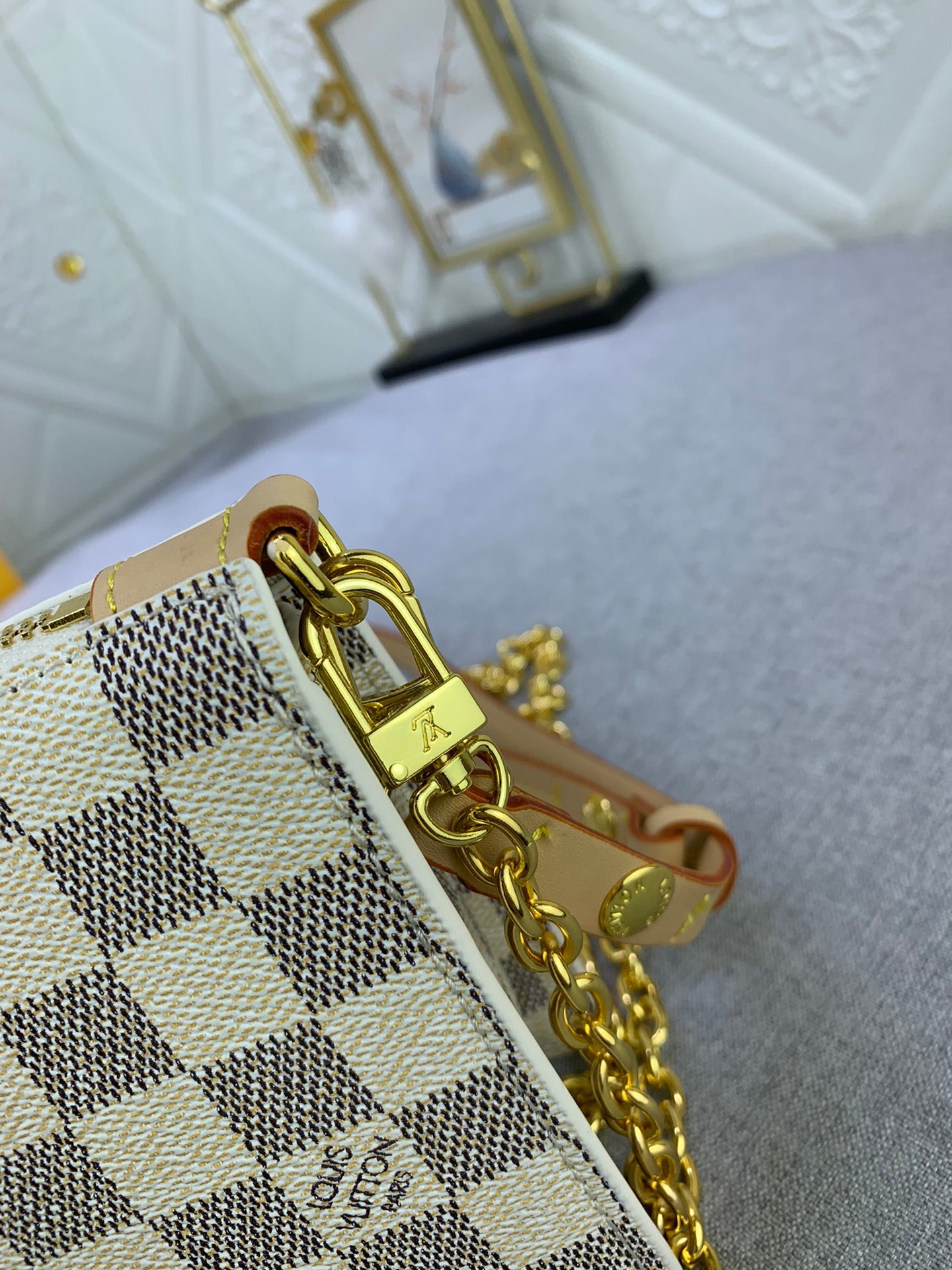 1XE275B Popular  leather bag 