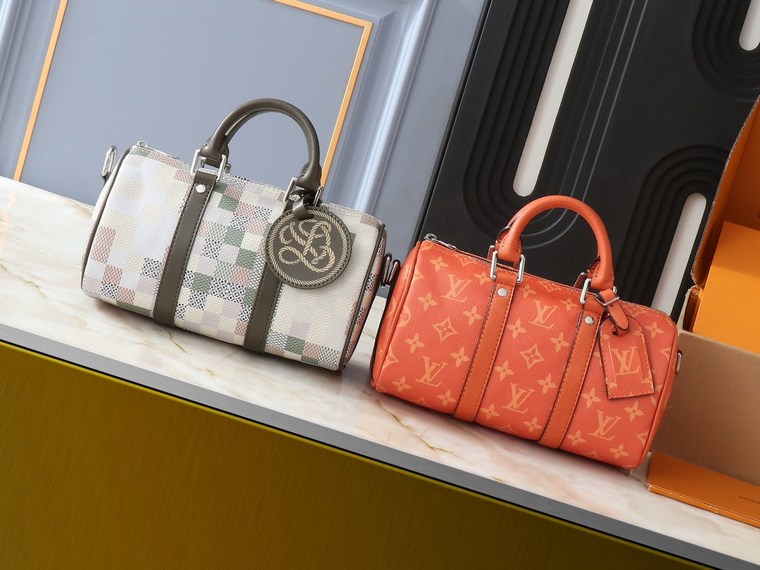 146PE35B Popular leather bag