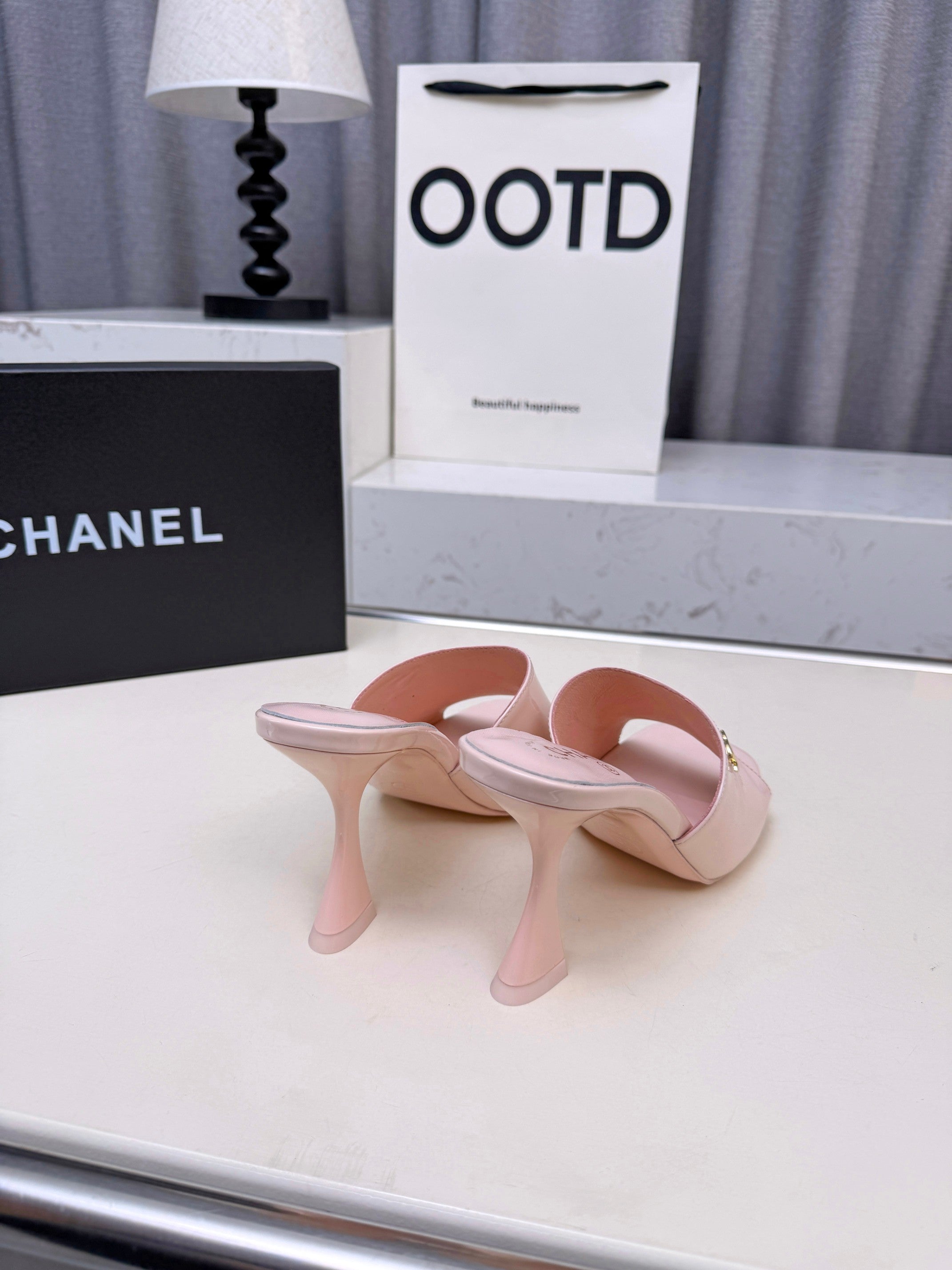 Z2X66C46 Popular leather High heels 9cm