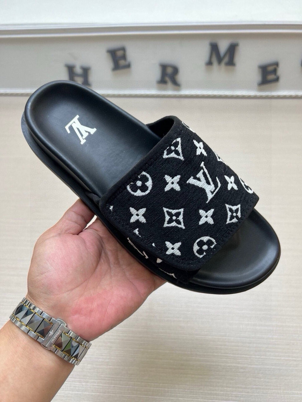 5QE4Z Popular Slippers