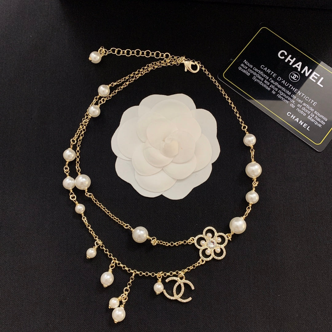 X1Q85C137X Popular Necklace. Bracelets