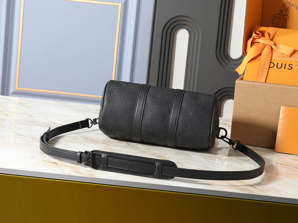 146PE30B Popular leather bag
