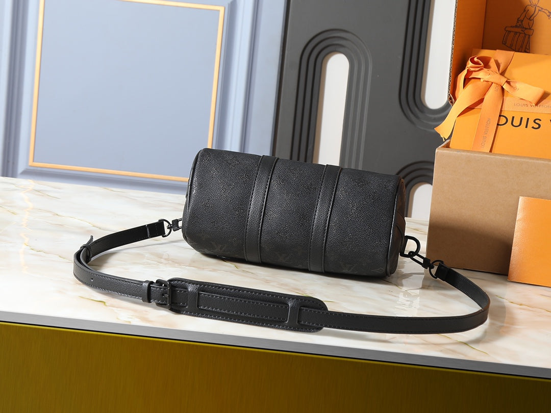146PE30B Popular leather bag