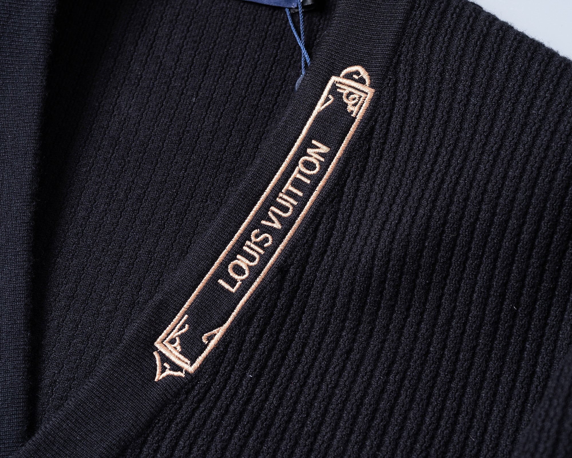 185ZE127U Popular Sweaters