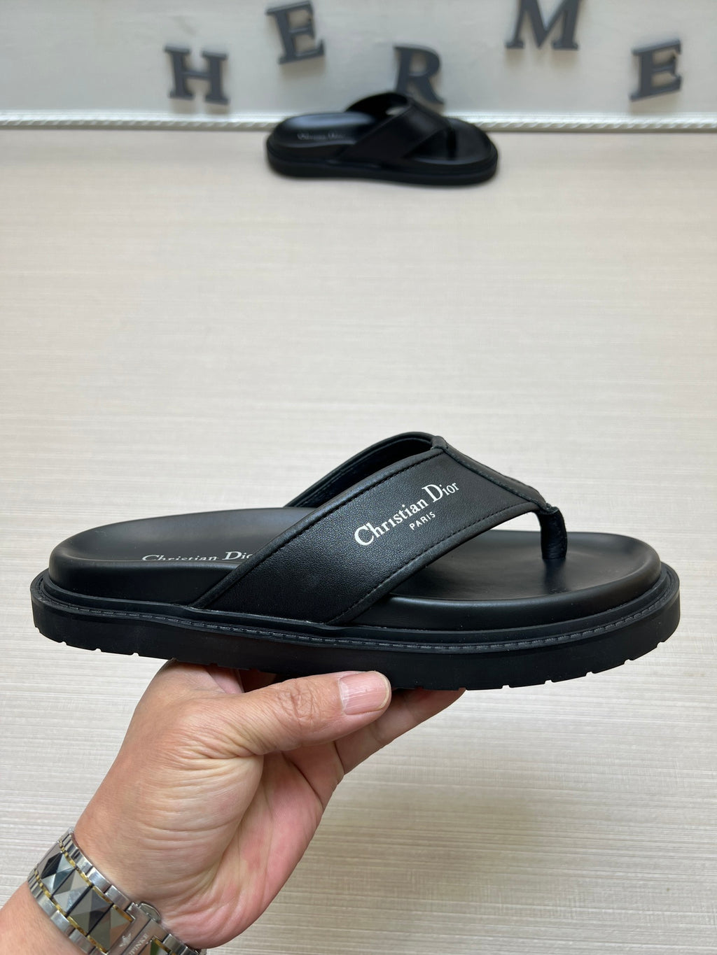 54D115Z Popular slippers