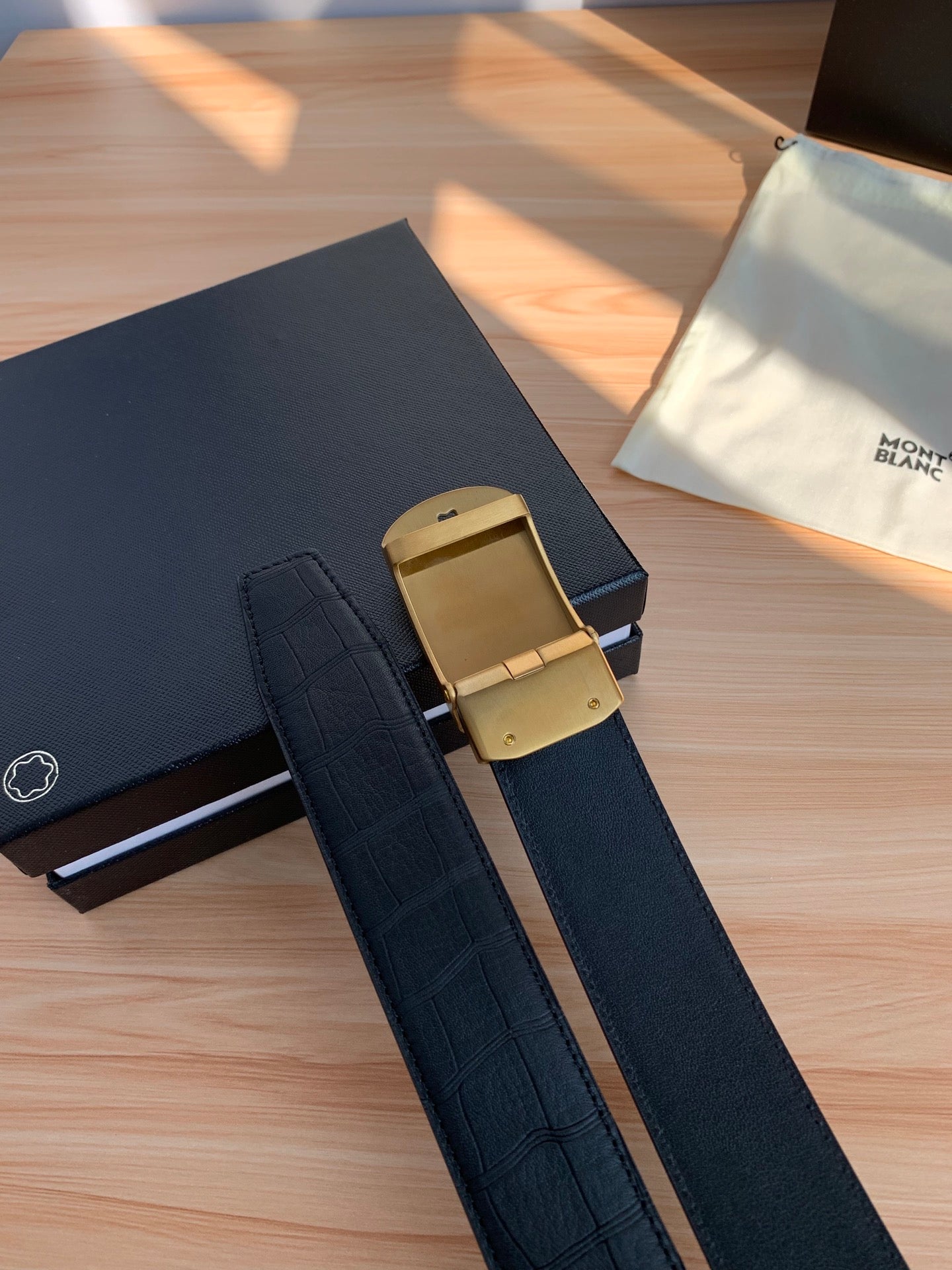 P1P36A26 Popular High quality belt With full package