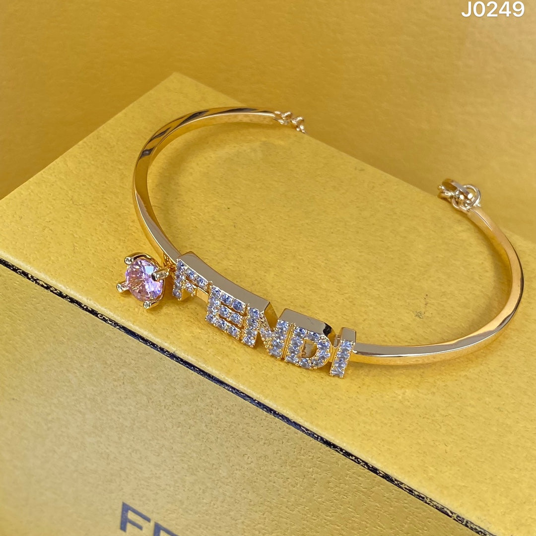 15QF24K  Popular Bracelets