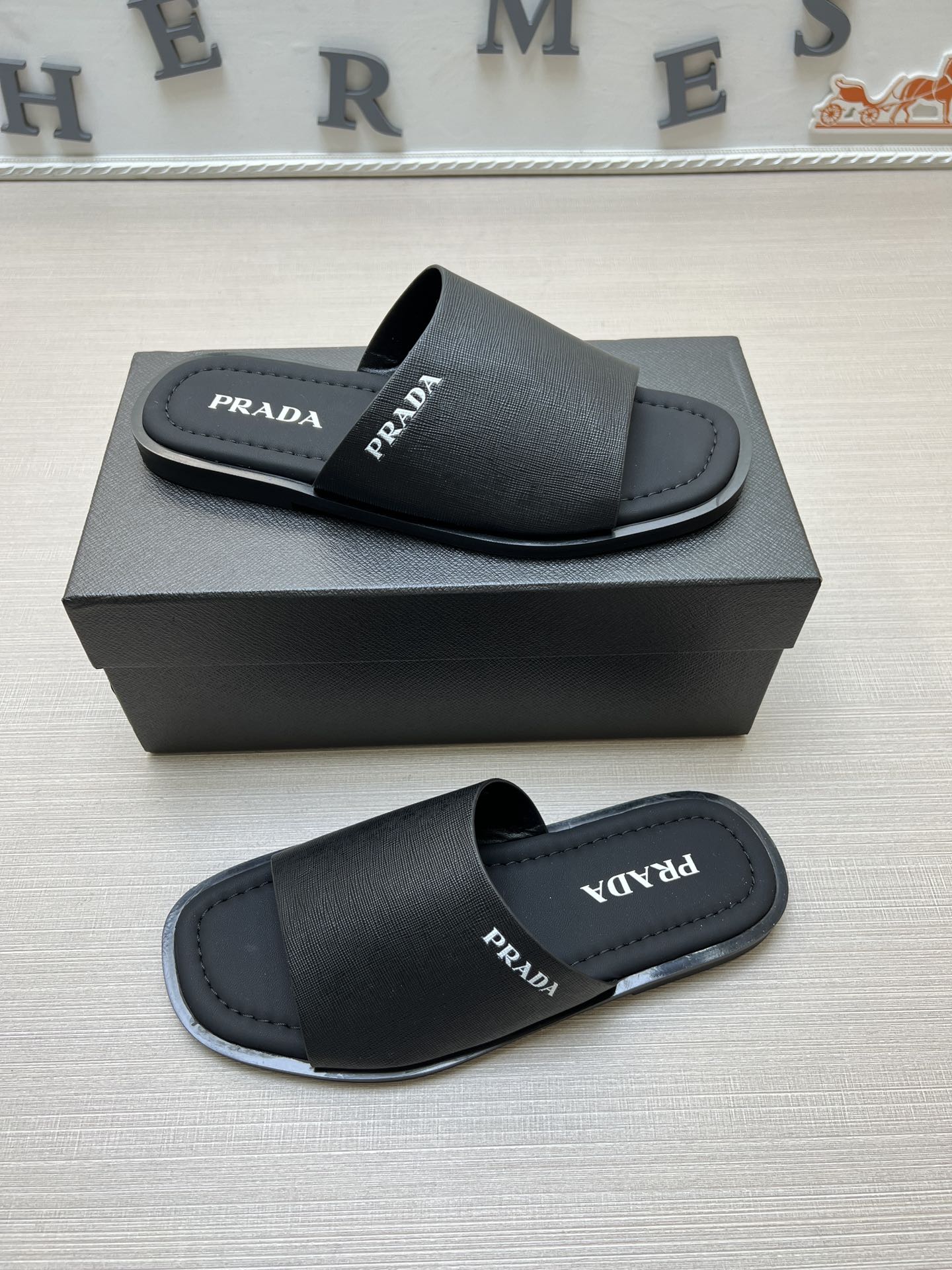 54PD72Z Popular slippers