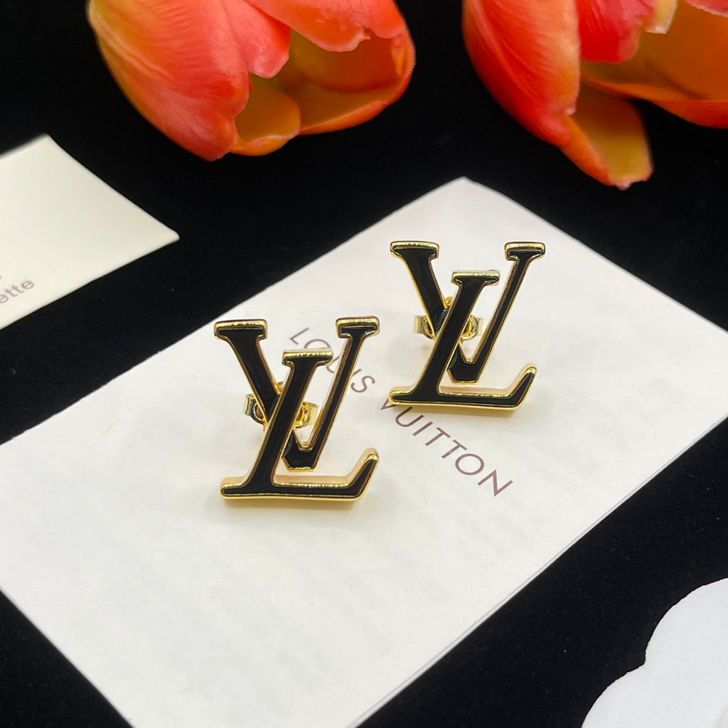 1NE241E Popular   Earrings