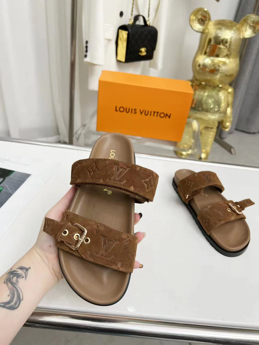 Z2X66B52  Popular high-quality leather slippers