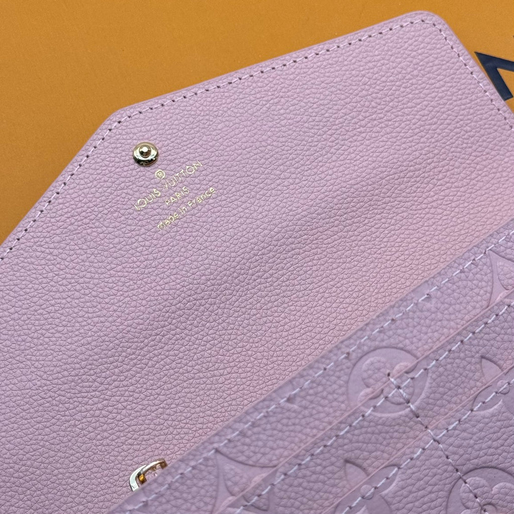 15RE68B  Popular  leather bag
