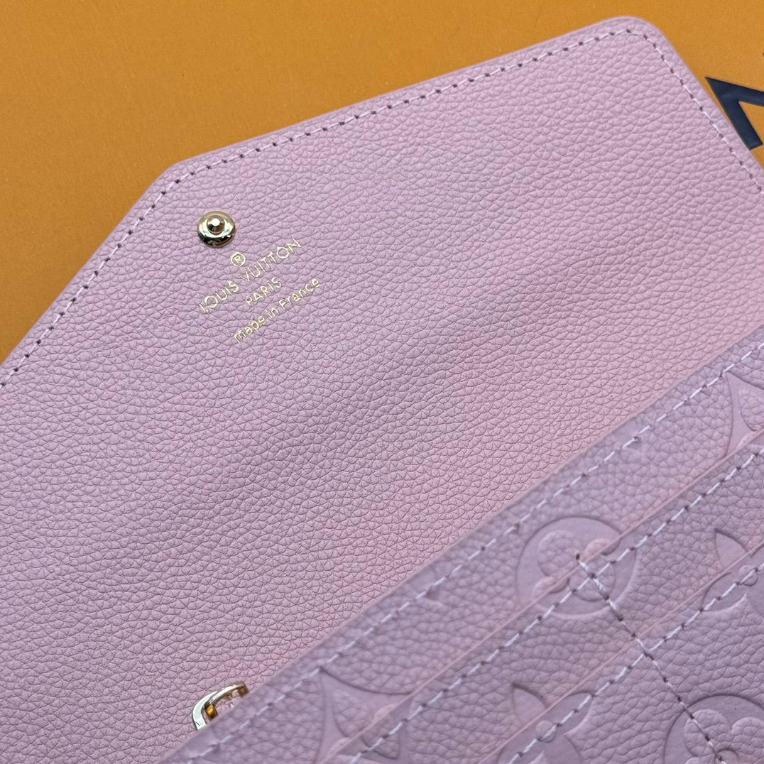 15RE68B  Popular  leather bag