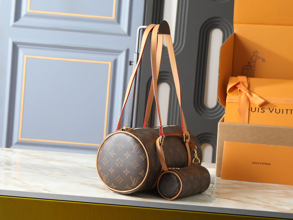 B1N56E21 Popular leather bag