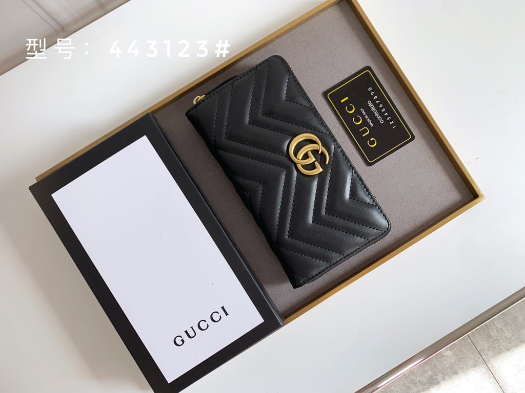 1XB81B Popular leather wallets