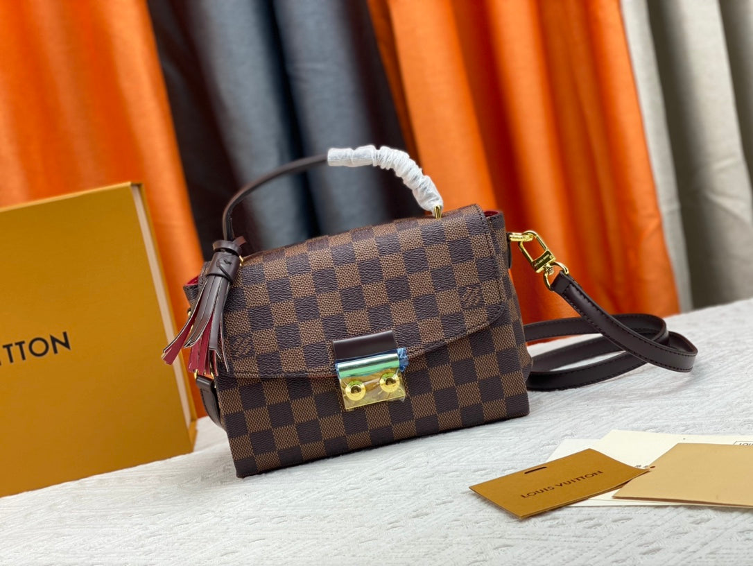 1WE2B Popular leather Bags