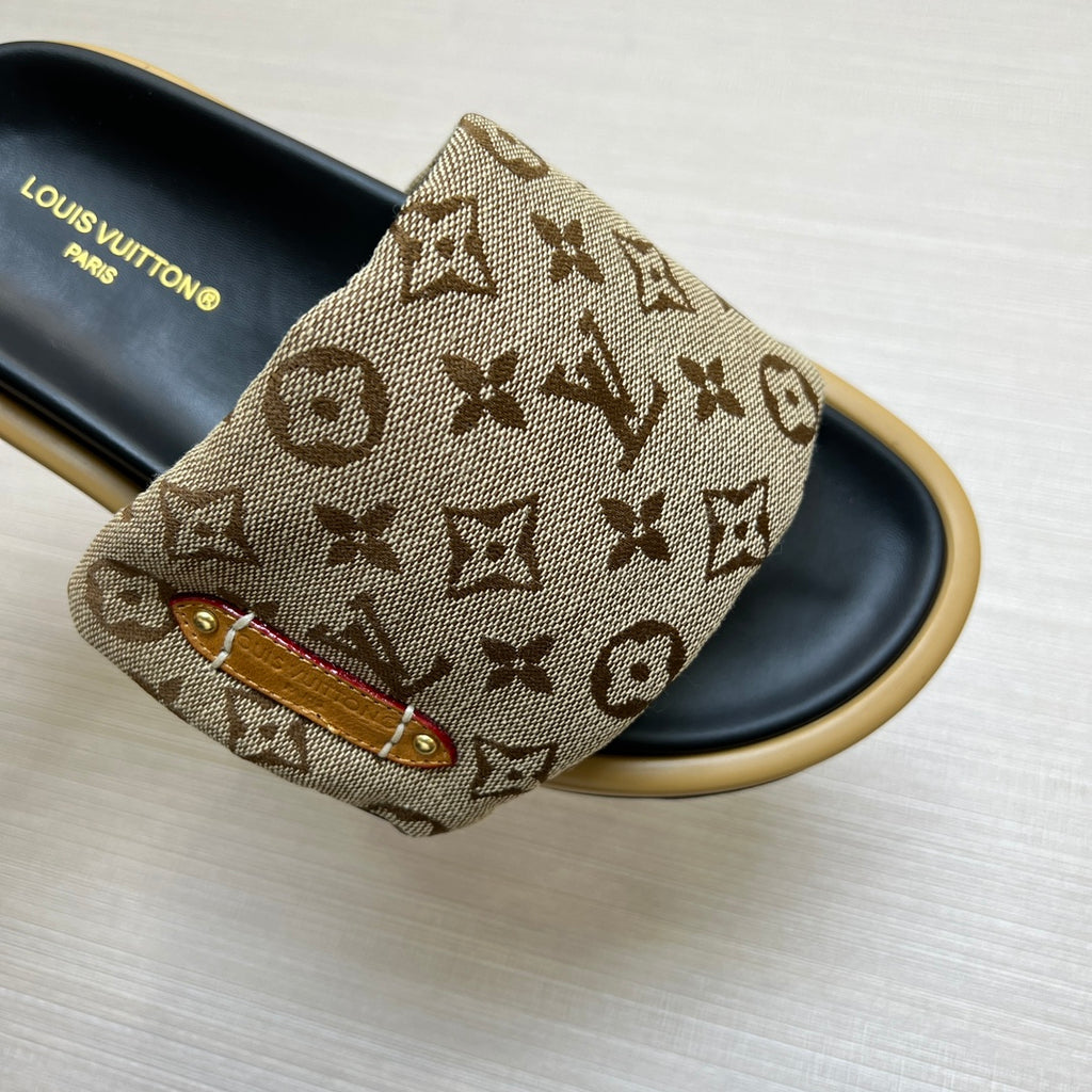 54E100Z Popular slippers Sole thickness 5cm