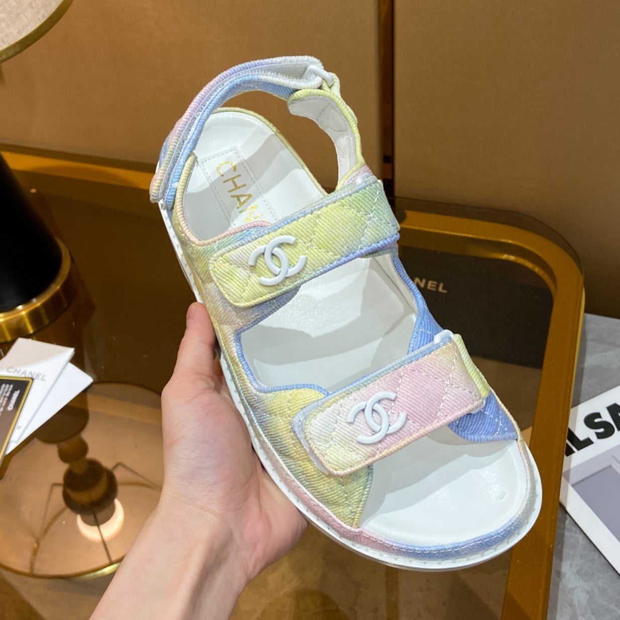 255QC47Z Popular  leather shoes