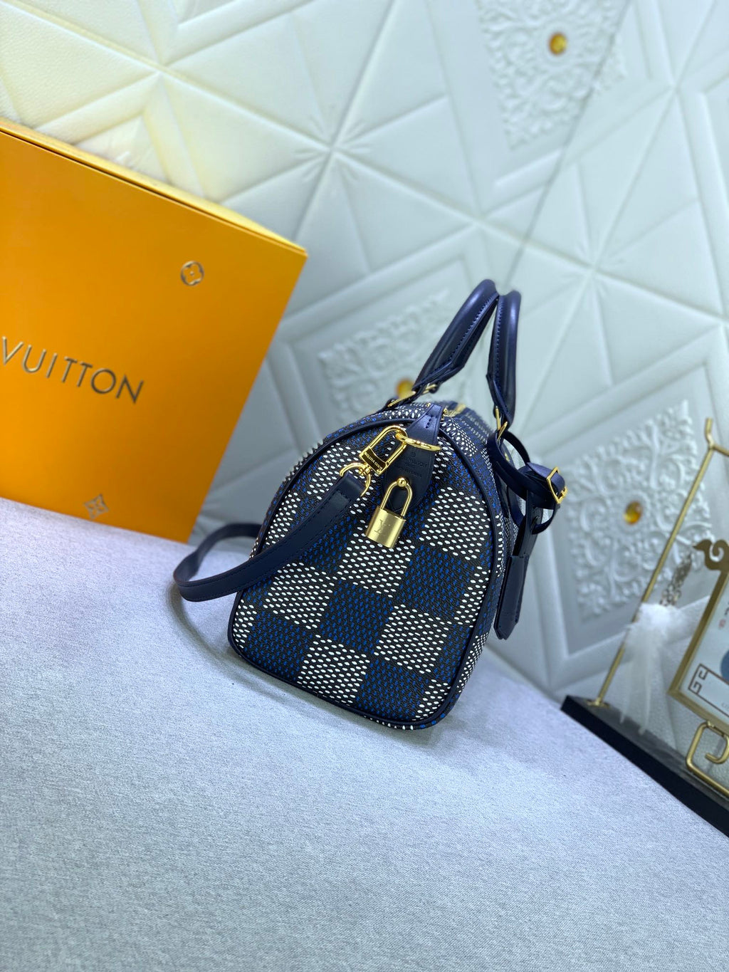 2XE269B Popular  leather bag 