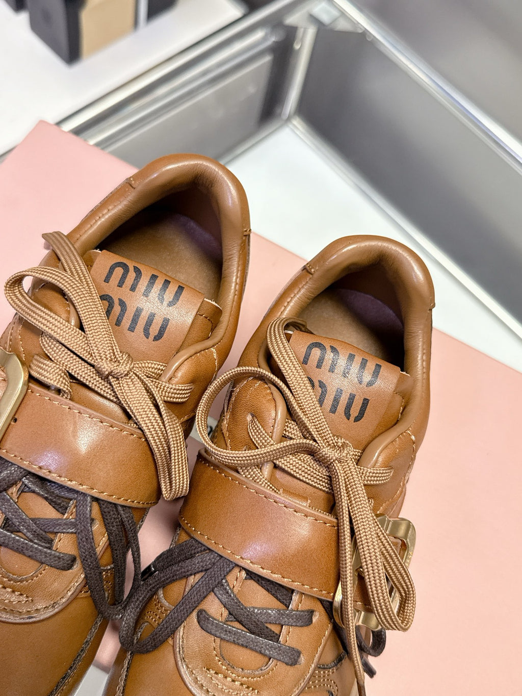 2105QA261Z Popular high-quality Shoes